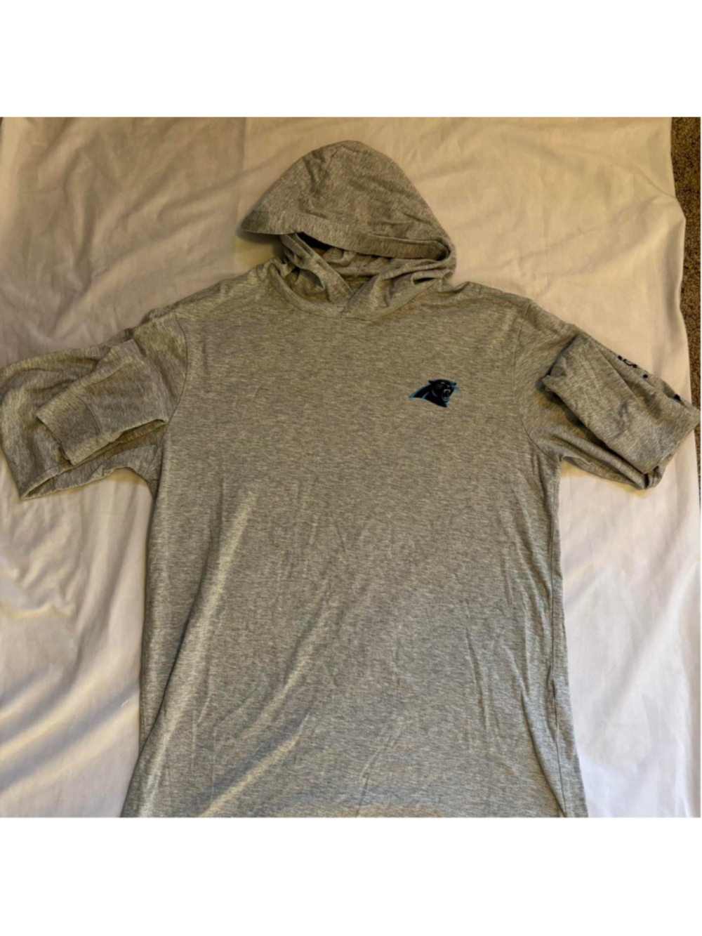 Vineyard Vines Carolina Panthers Men’s Small grey hoodie #NFL #panthers #gridir